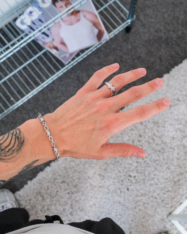 BARBED WIRE RING IN SILVER - UNSHINEBAR