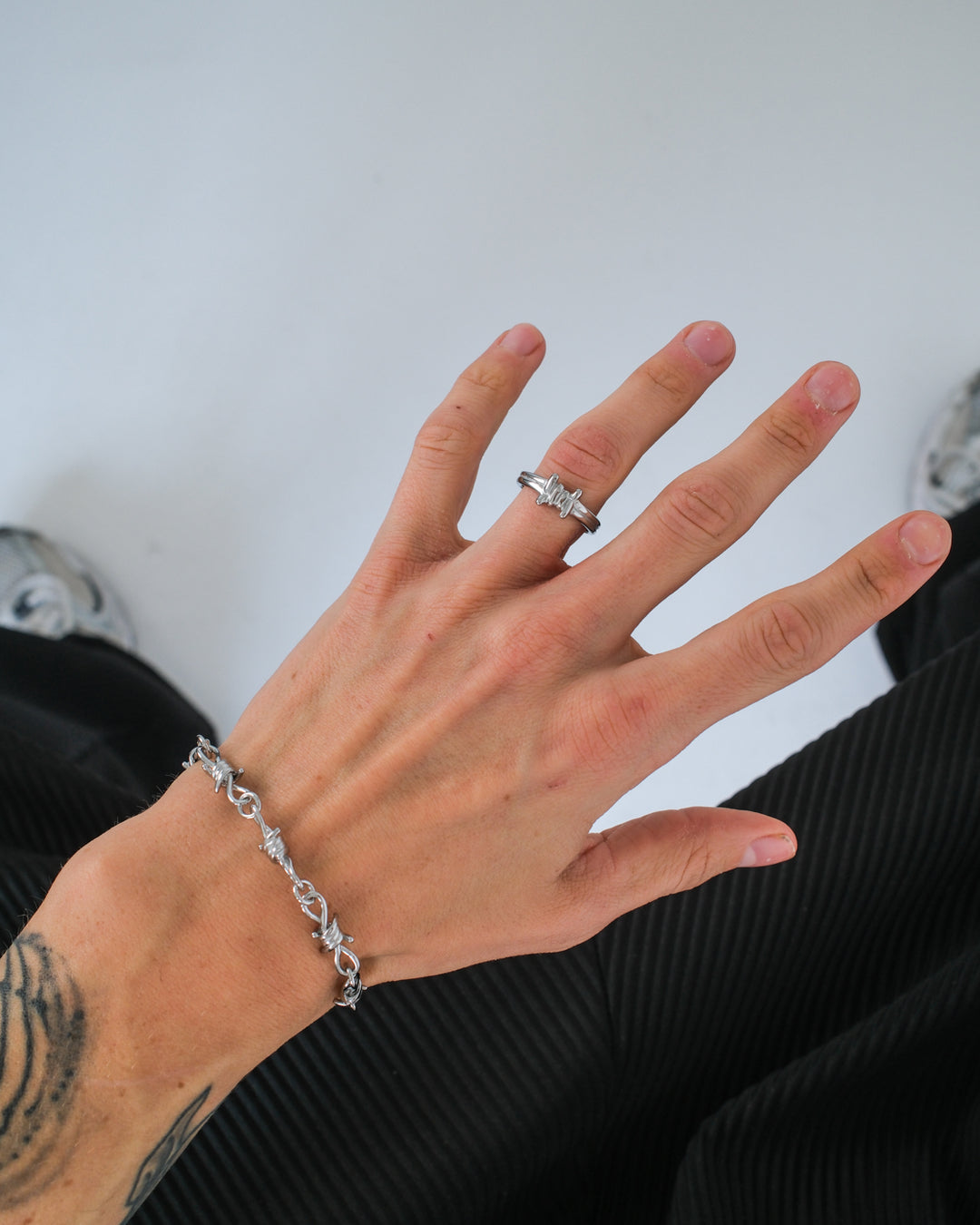 BARBED WIRE RING SILVER - UNSHINEBAR