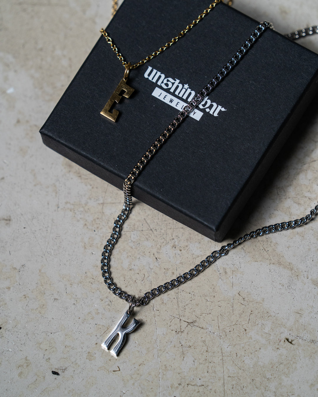 Collier Initial
