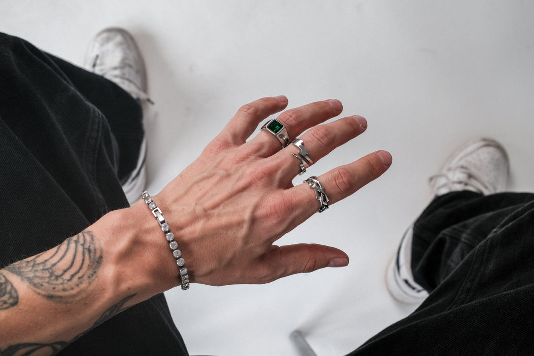 Streetwear Gemstone Rings: Ruby, Emerald & Ocean Blue Styles and Their Meanings