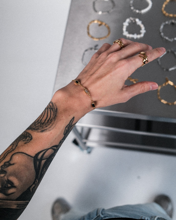 Gemstone Armband Schwarz (Gold)