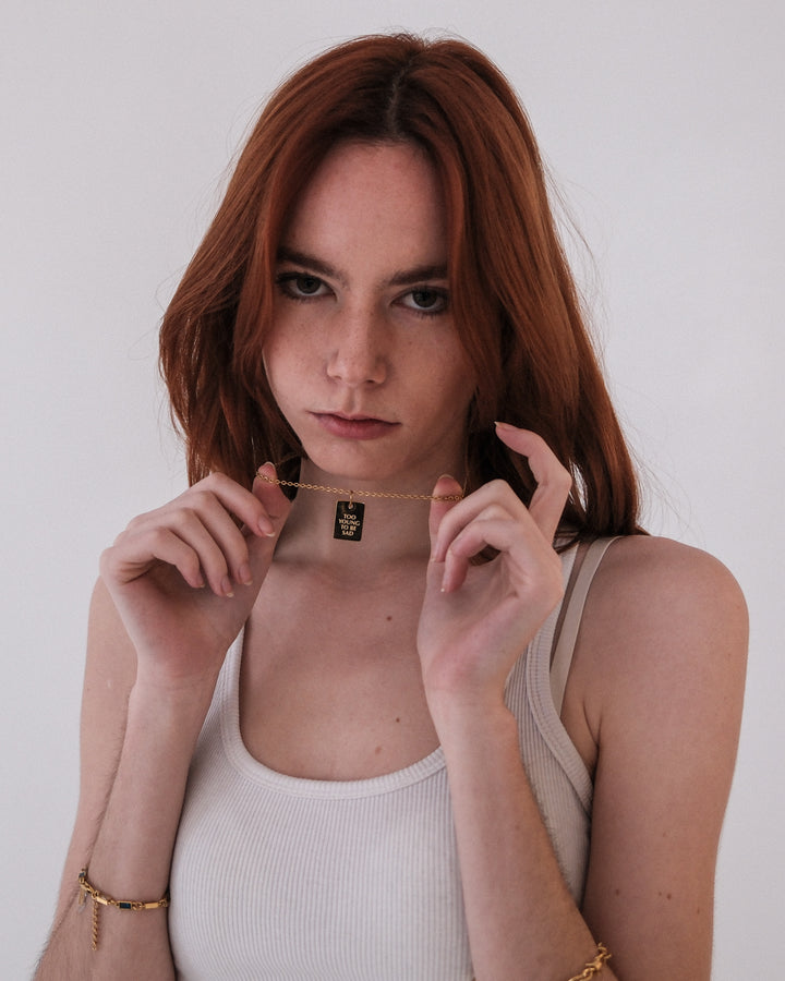 Collar Too Young To Be Sad (Oro)